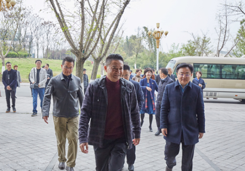 成都市成華區(qū)黨政“四大班子”領(lǐng)導(dǎo) 蒞臨賽英科技考察、調(diào)研
